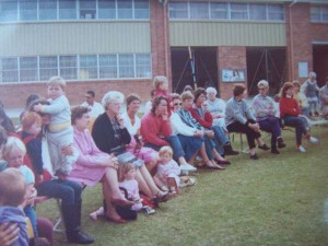 32a_School_Parents1986-600   